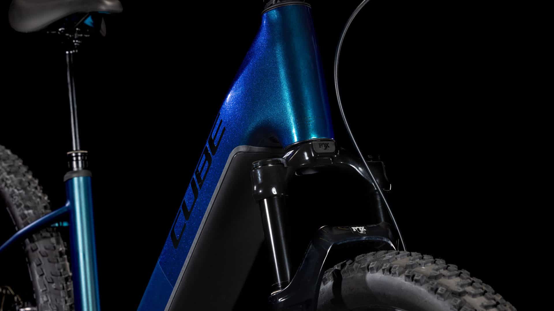 Cube Reaction Hybrid SLX 800 nebula´n´blue