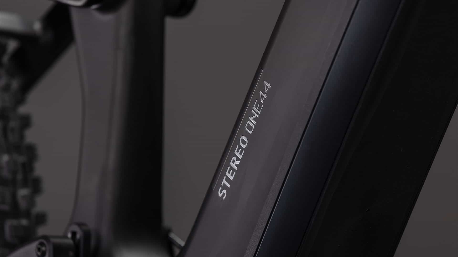 Cube Stereo Hybrid ONE44 HPC Race 800 blackline