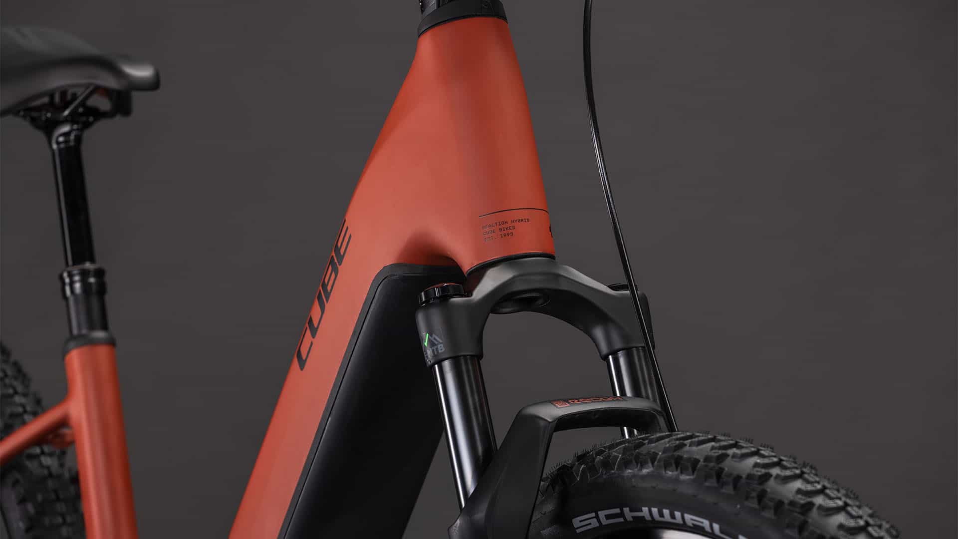 Cube Reaction Hybrid Race 800 amber´n´black