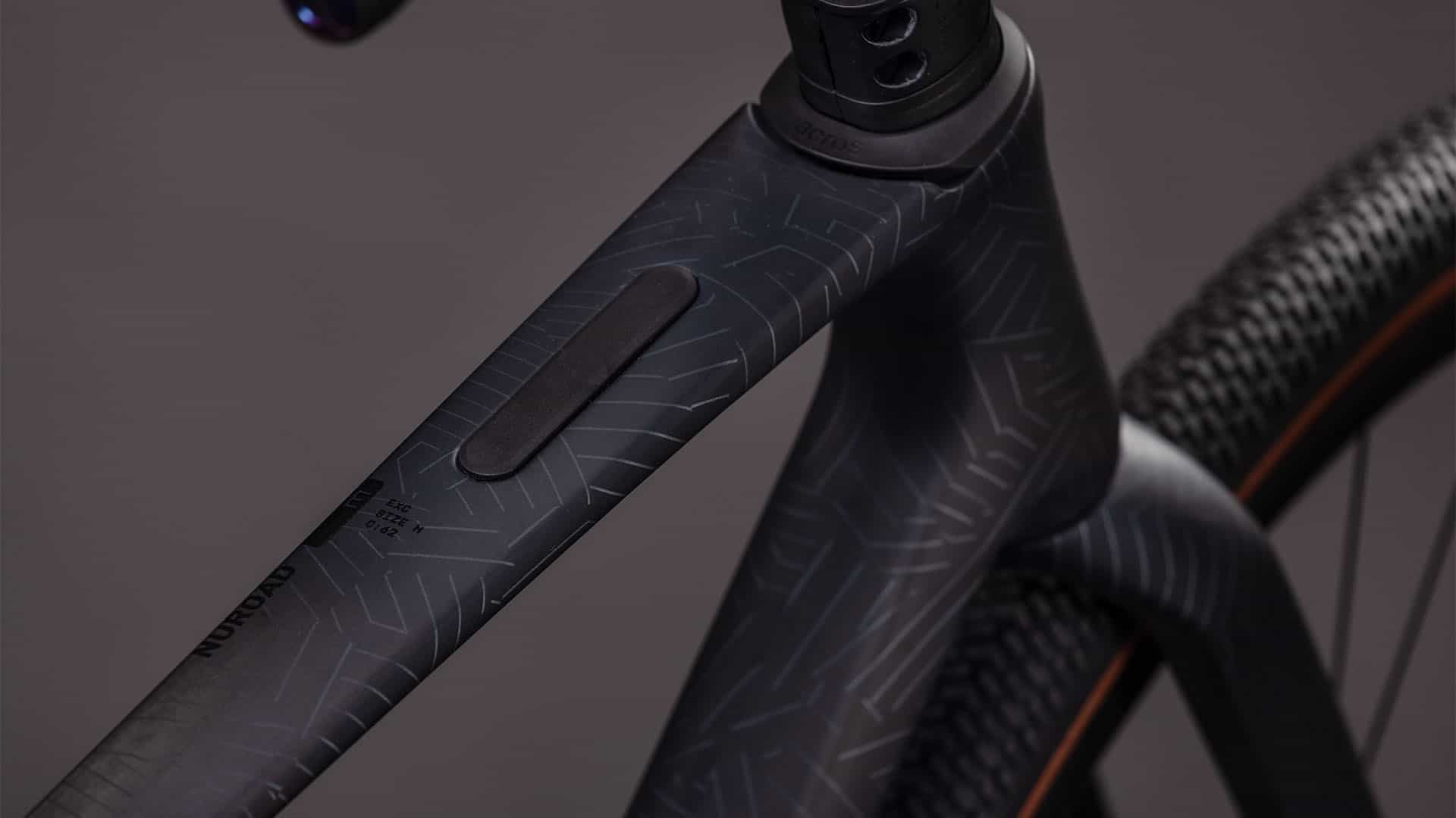 Cube Nuroad C:62 EXC carbon´n´crisscross