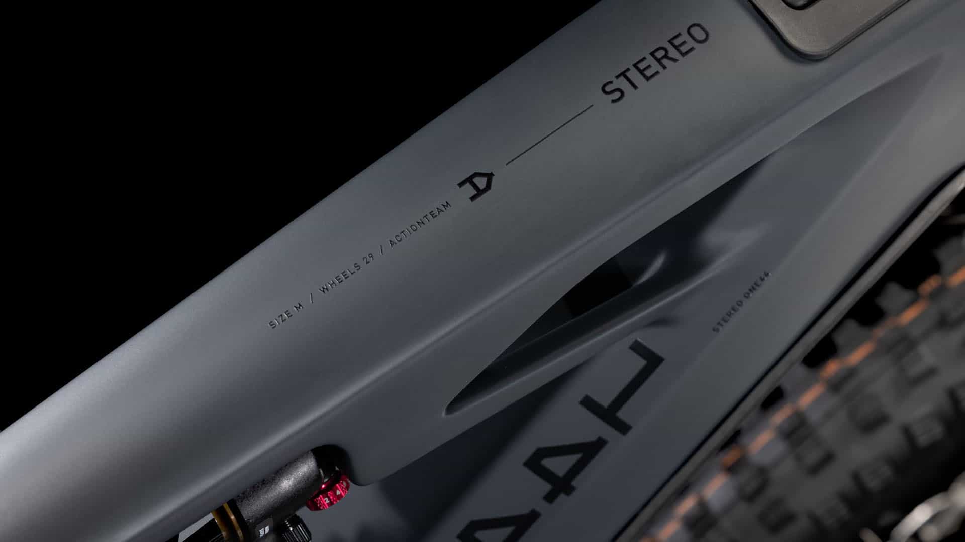 Cube Stereo Hybrid ONE44 HPC AT 800 carbon´n´gold