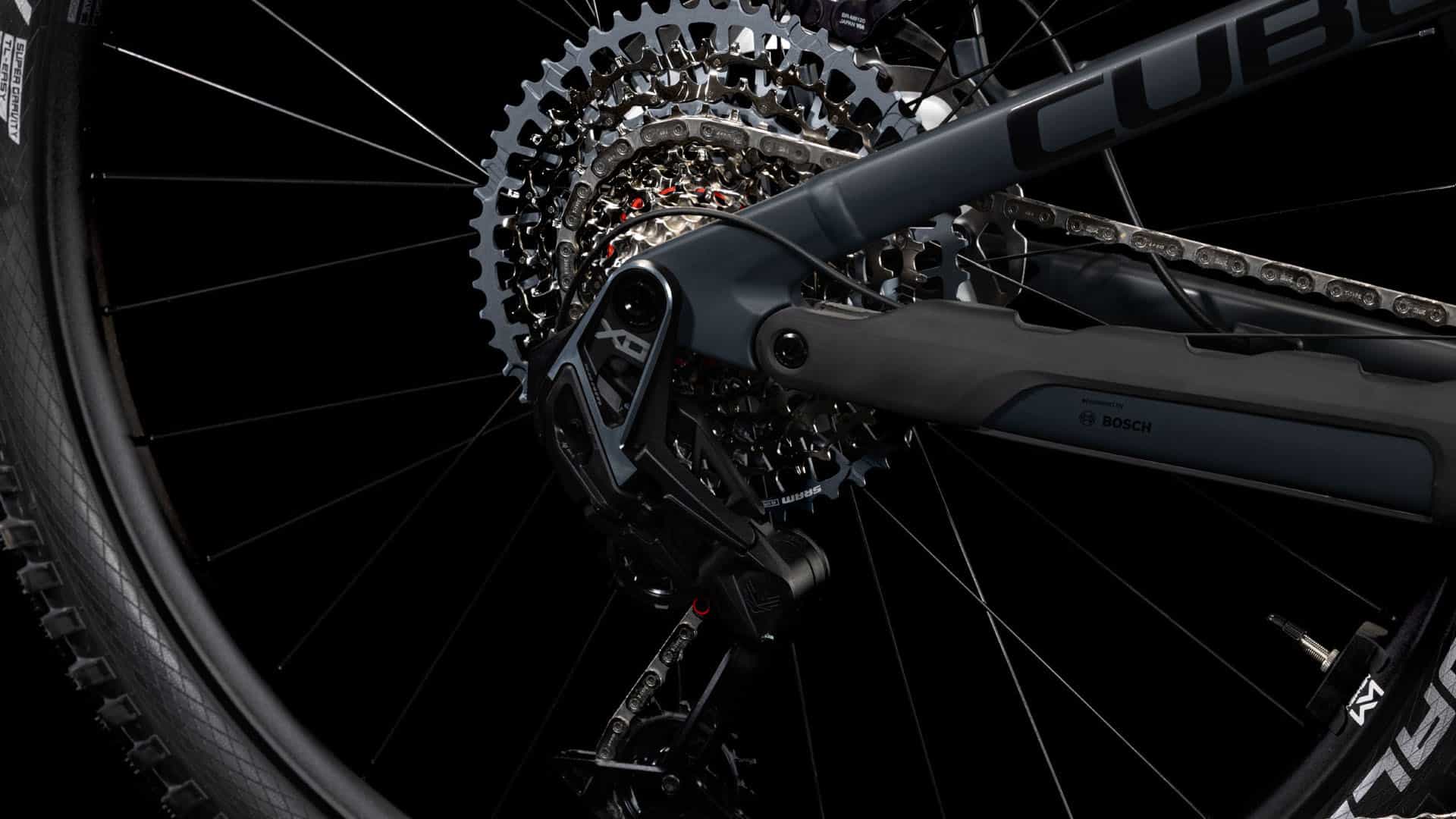 Cube Stereo Hybrid ONE44 HPC AT 800 carbon´n´gold